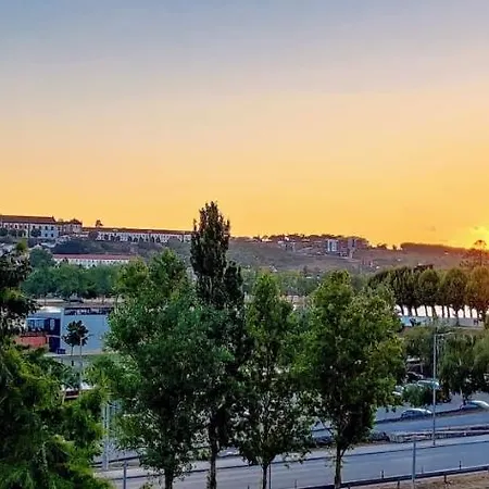 Stylish And Elegant - View And Location In Downton Apartment Coimbra