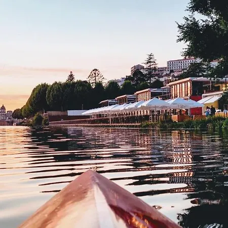 Stylish And Elegant - View And Location In Downton Κοΐμπρα