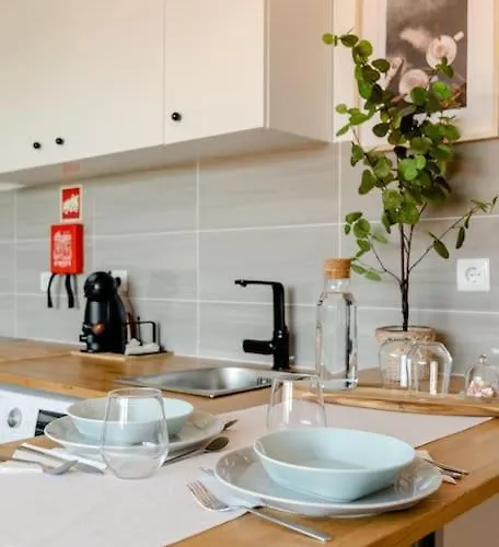 Stylish And Elegant - View And Location In Downton