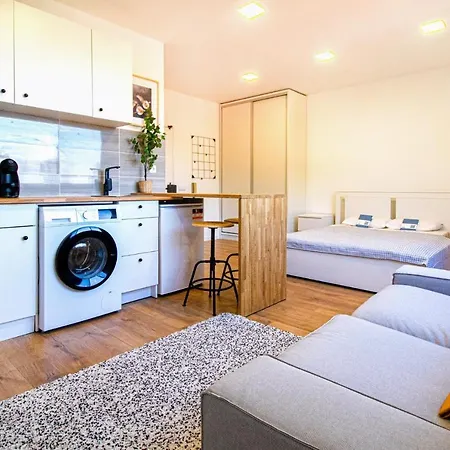 Stylish And Elegant - View And Location In Downton דירה קוימברה